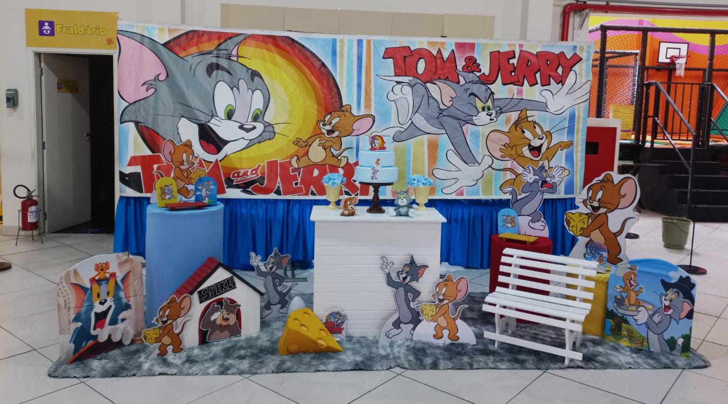 TOM E JERRY MINI TABLE